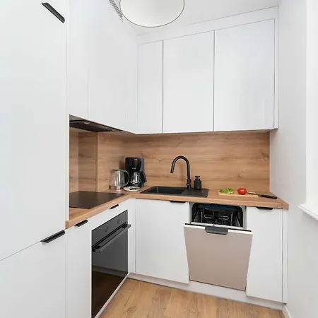 Apartamento Cozy With Balcony Near The Sea By Renters Sarbinowo