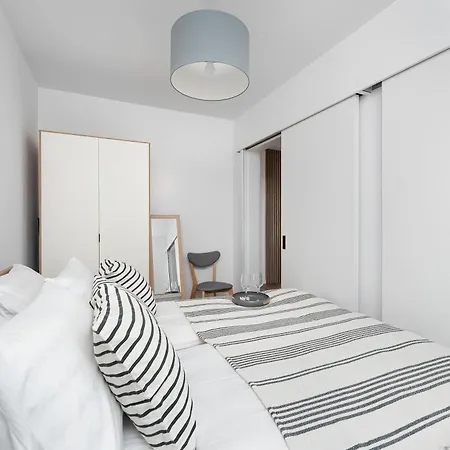 Cozy With Balcony Near The Sea By Renters *