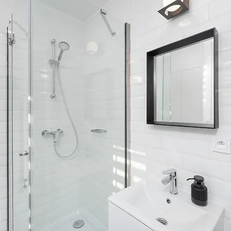 Apartamento Cozy With Balcony Near The Sea By Renters